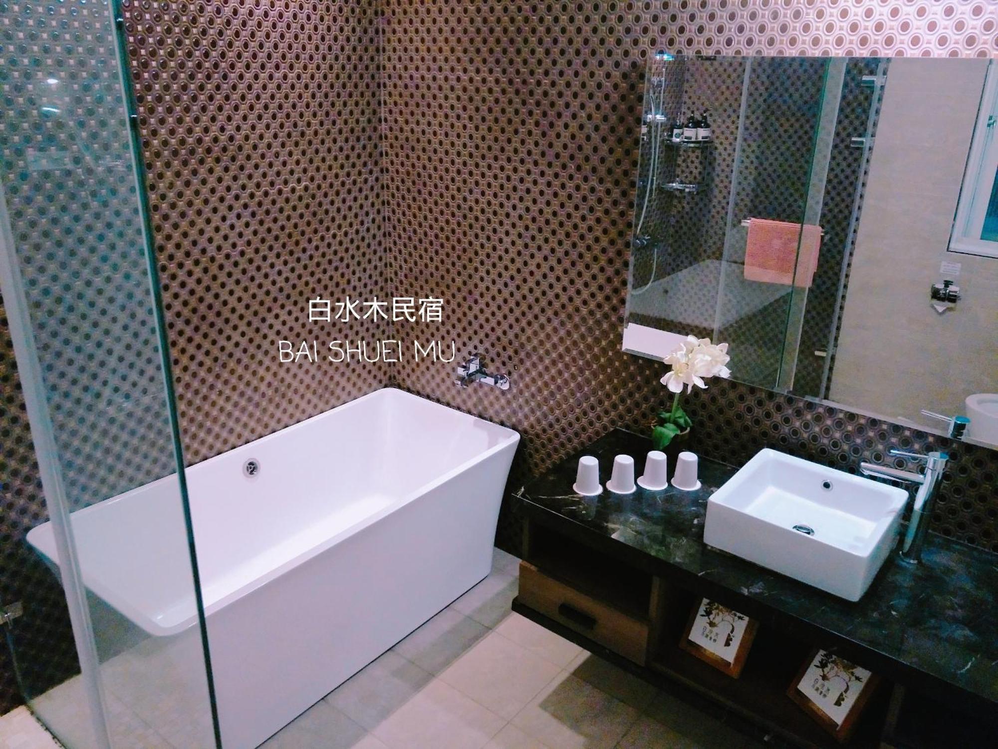 白水木民宿-有海的小鎮,好像更浪漫些-可包棟-國旅卡特約店 Cape Eluanbi Room photo